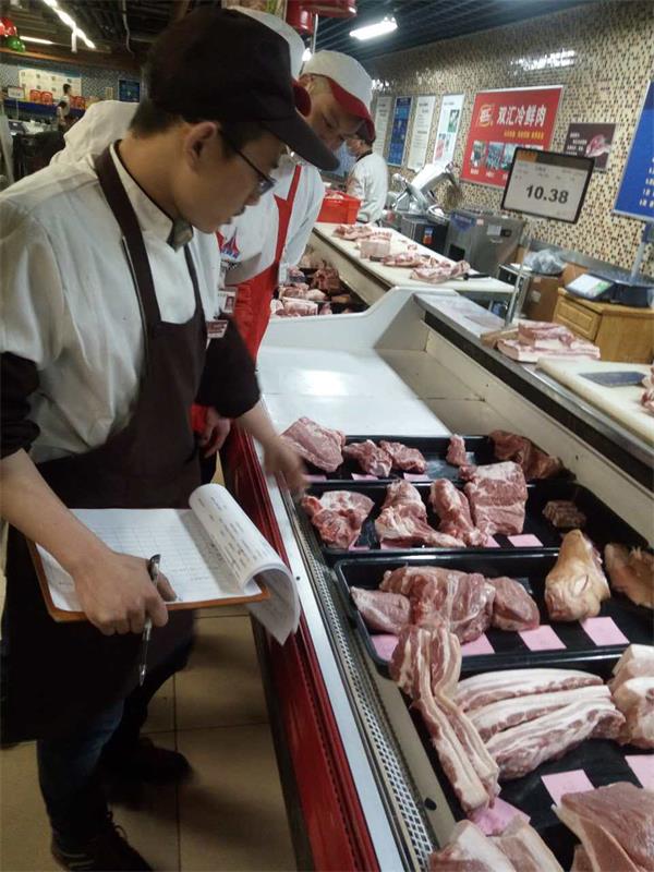 介休三店(diàn)生(shēng)肉分(fēn)割技(jì)能(néng)大(dà)賽31.jpg