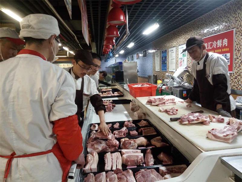 介休三店(diàn)生(shēng)肉分(fēn)割技(jì)能(néng)大(dà)賽32.jpg